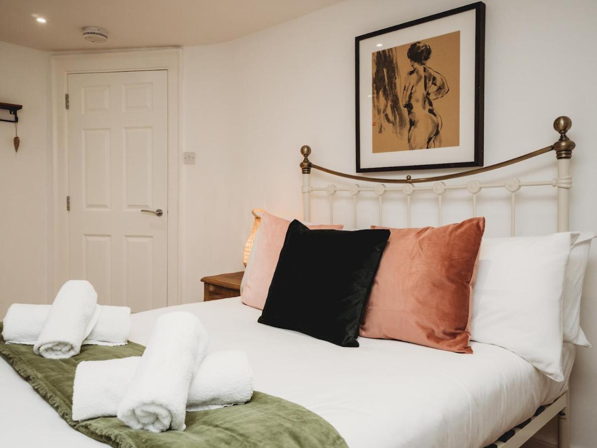 Pass The Keys Stylish 2 Bed Eco Flat In The Heart Of Bath Apartman Kültér fotó