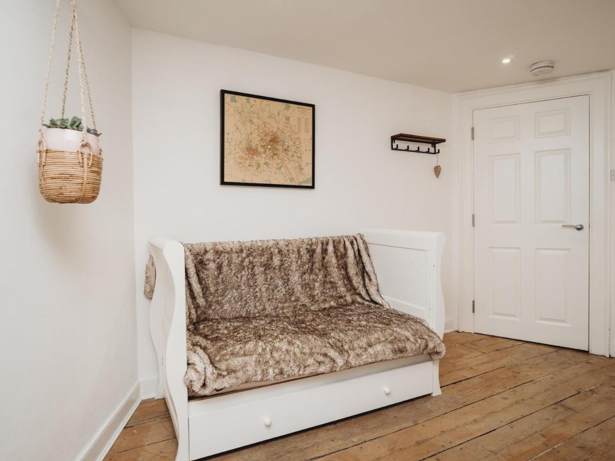 Pass The Keys Stylish 2 Bed Eco Flat In The Heart Of Bath Apartman Kültér fotó